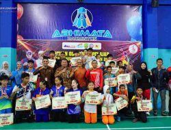 POPKOT Tanjungpinang 2025, Atlet Muda Berprestasi di Cabang Badminton Terima Penghargaan