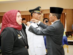 Amsakar Lantik Pejabat Baru, Kepala Disdukcapil Diminta Percepat Layanan Warga