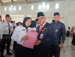 Wali Kota Lis Darmansyah Serahkan SK PPPK Paruh Waktu di Tanjungpinang