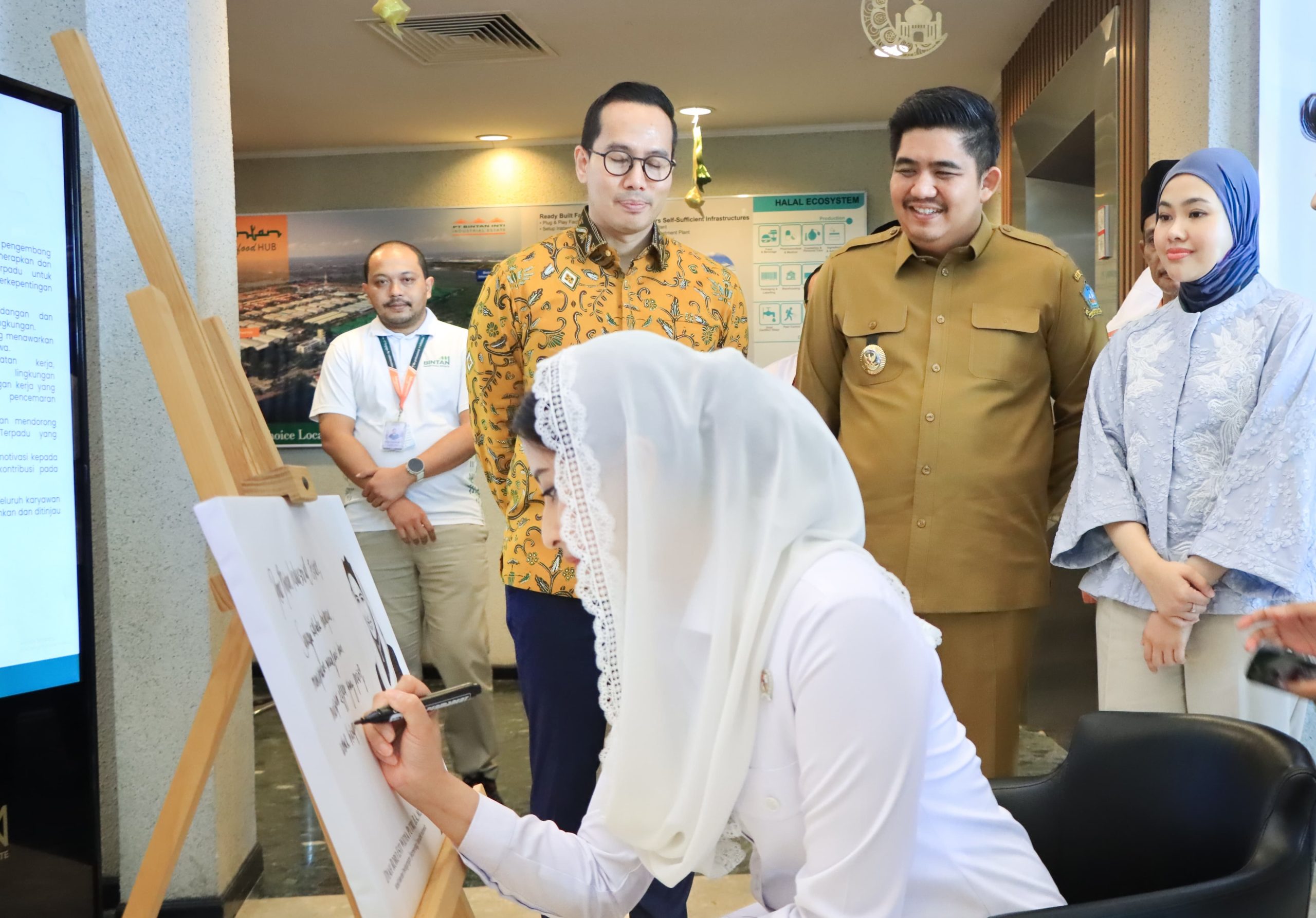 Dialog dengan Eksportir di Bintan, Wamendag RI Dorong Peningkatan Daya Saing Produk Ekspor. Dok : Kominfo Kabupaten Bintan