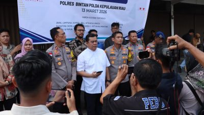 Sekda Bintan Tinjau Pasar Murah Sekaligus Pastikan Stabilitas Harga dan Stok Bahan Pokok. Dok : Kominfo Kabupaten Bintan