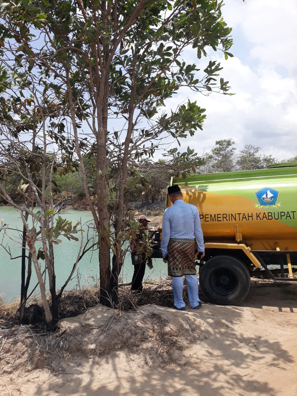 Ratusan Ton Air Bersih Mulai Disalurkan Pemkab Bintan Bagi Warga Terdampak Kekeringan. Dok : Kominfo Kabupaten Bintan