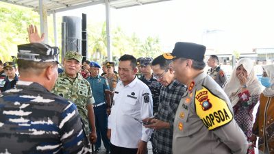 Gubernur Kepri Tinjau Aktivitas Penumpang di Pelabuhan Harbour Bay Batam