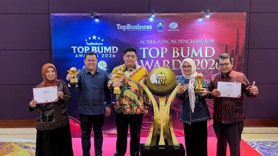 Bupati Roby dan BPR Bintan Sukses Sabet Tiga Penghargaan Sekaligus di TOP BUMD Awards 2026. Dok : Kominfo Kabupaten Bintan