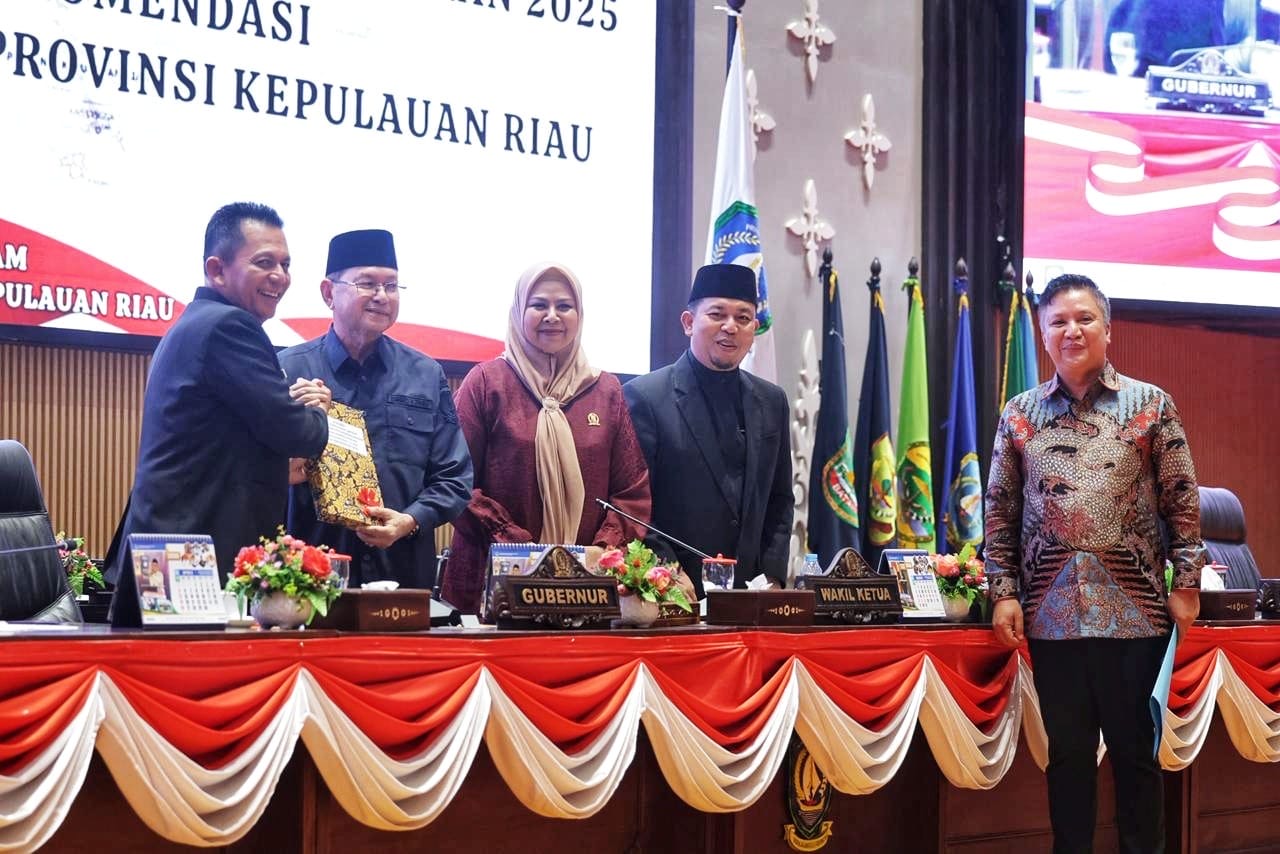 Rapat Paripurna LKPj 2025, Ansar Komit Perbaiki Kinerja Pemerintah