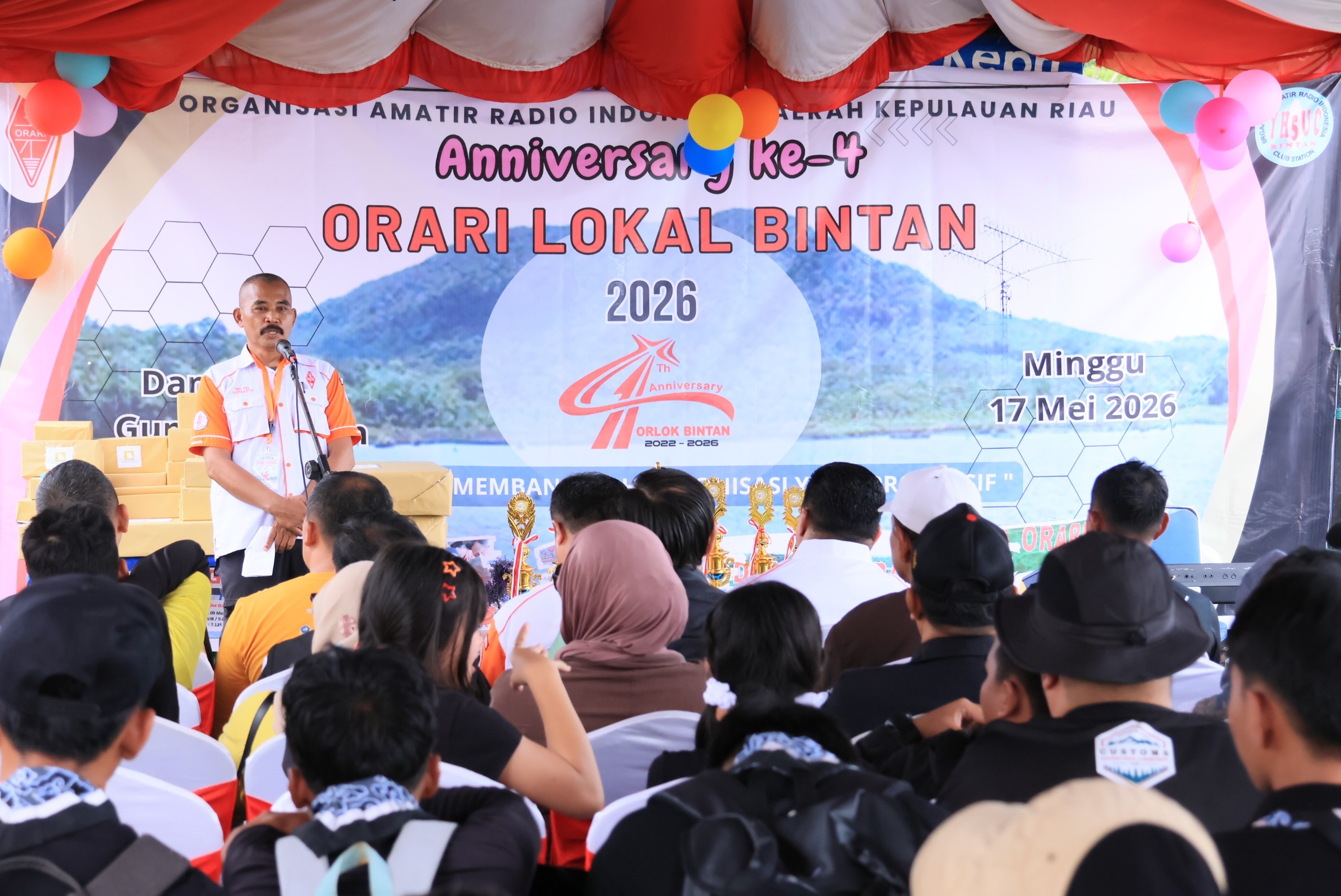 Sekda Bintan Ajak Peserta Trekking Jaga Alam dan Kekompakan di HUT ORARI Lokal Bintan. Dok : Kominfo Kabupaten Bintan