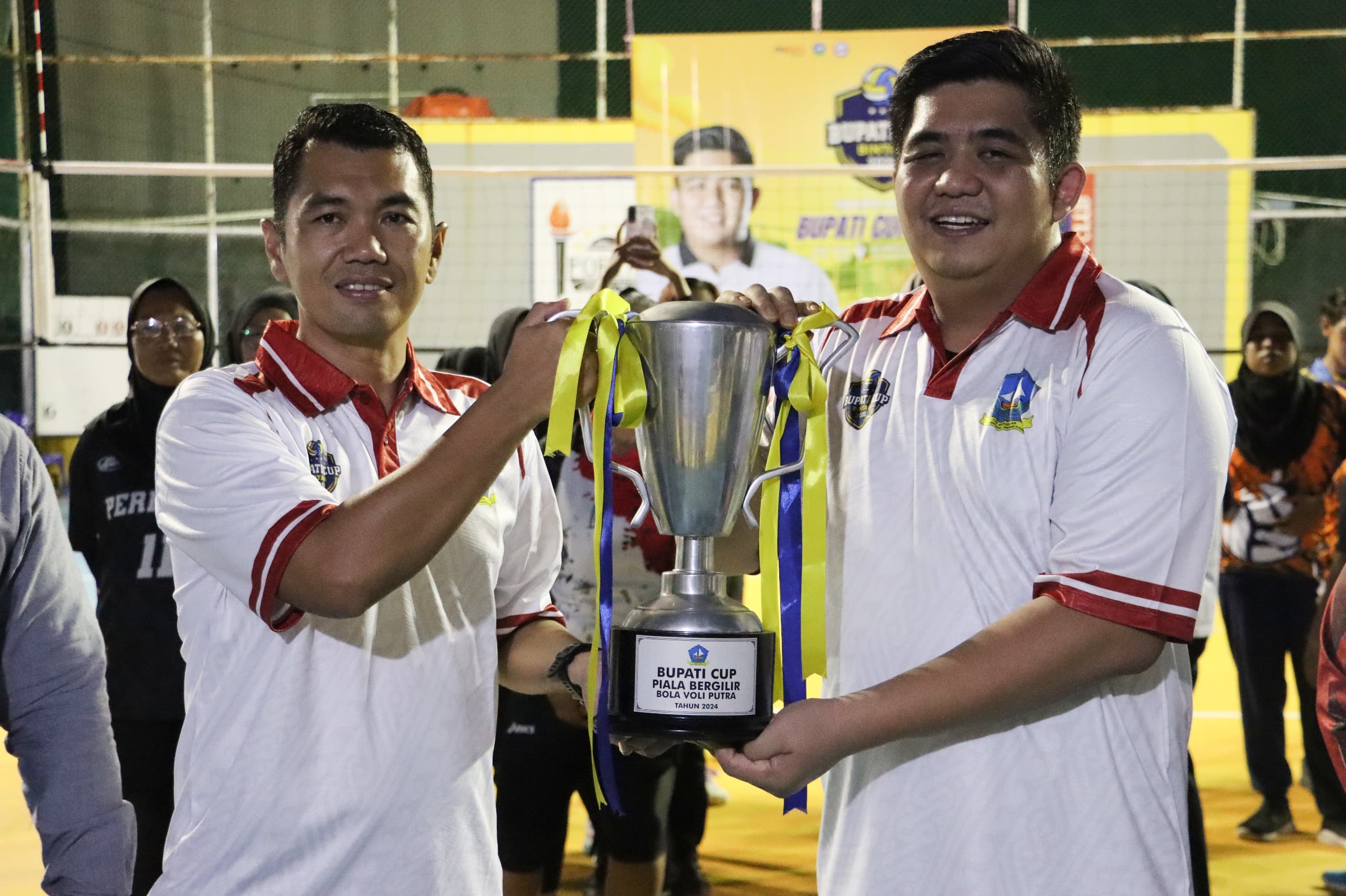 Roby Buka Turnamen Bola Voli Bupati Cup III 2026 di Lapangan Kuala Sempang. Dok : Kominfo Kabupaten Bintan