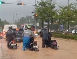 Cuaca Ekstrem Kepung Kepri, Batam Dilanda Banjir dan Lingga Diterjang Puting Beliung