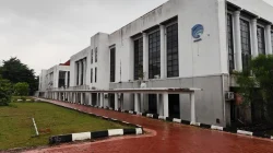 Gedung Dinas Komunikasi dan Informatika (Diskominfo) Provinsi Kepulauan Riau di Dompak yang menjadi lokasi instansi terkait proyek pengadaan. Dok : Istimewa