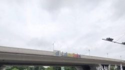 suasana Flyover Gajah Mada di Kota Batam yang menjadi perhatian publik setelah tulisan “Laluan Madani” tidak lagi terlihat. Pemerintah Kota Batam menjelaskan bahwa ornamen tersebut sedang dalam proses perbaikan akibat kerusakan, bukan karena hilang atau dicuri. Dok : Istimewa