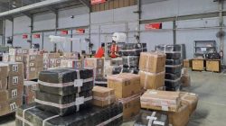 Ilustrasi paket belanja online dengan status pengiriman tertunda. Dok : Istimewa