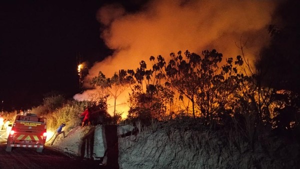 Karhutla Kalimantan Makin Mengkhawatirkan, Ribuan Titik Panas Terdeteksi dan Kabut Asap Ganggu Aktivitas. Dok : Istimewa