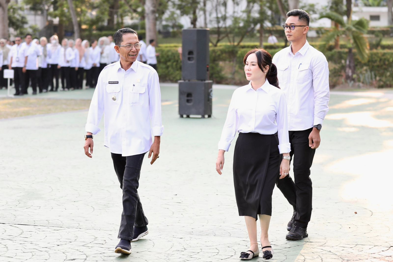 Wali Kota Batam, Amsakar Achmad, bersama Wakil Wali Kota Batam, Li Claudia Chandra, menghadiri apel gabungan di Dataran Engku Putri, Batamcentre, Rabu (2/9/2026). Dok : Diskominfo Kota Batam
