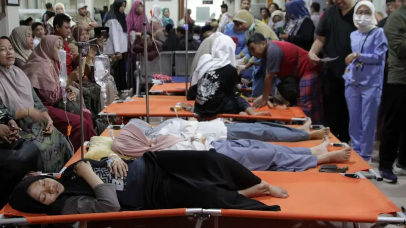 Sejumlah santri Pondok Pesantren Manbaul Hikam yang diduga mengalami keracunan makanan mendapatkan perawatan di RSUD R.T. Notopuro Sidoarjo, Jawa Timur, Rabu (02/09) dini hari. Dok : Istimewa