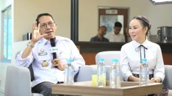 Wali Kota Batam, Amsakar Achmad, bersama Wakil Wali Kota Batam, Li Claudia Chandra. Dok : Kominfo Kota Batam