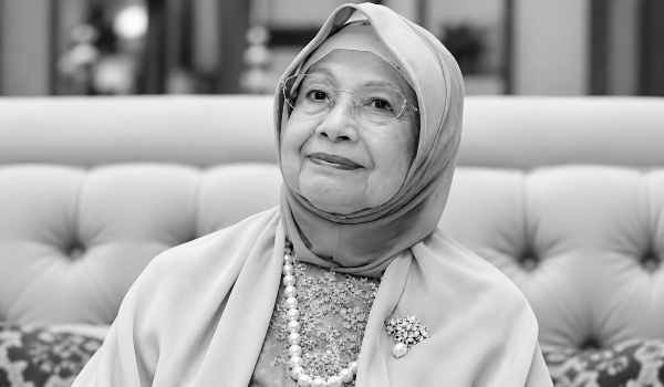 Foto Almh Tun Dr Siti Hasmah. Dok : Istimewa
