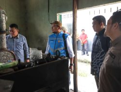 Bupati Roby Tinjau Kelistrikan Pulau Mapur, Dorong Peningkatan Layanan hingga 24 Jam”