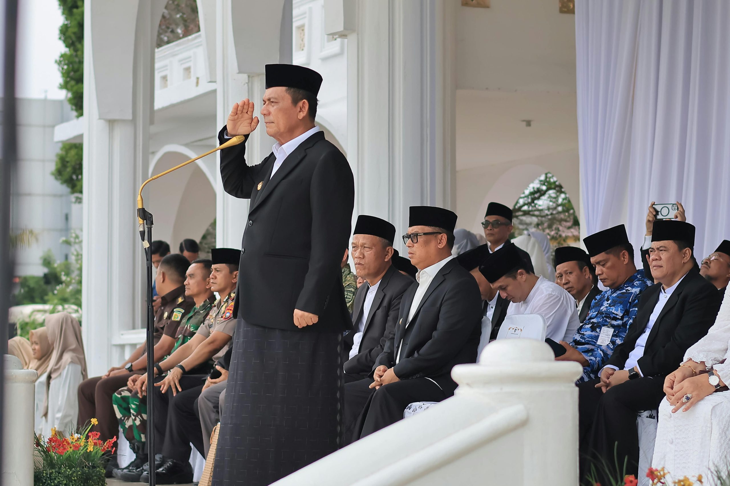 Hadiri Upacara Hari Santri Nasional 2026, Sekda Bintan Dorong Peran Aktif Santri Membangun Daerah. Dok : Diskominfo Kabupaten Bintan